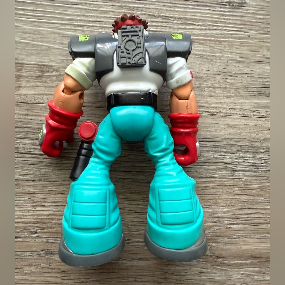 2/$20 Vintage 2002 Rescue Heroes Matt Medic Action Figure - Picture 2 of 4